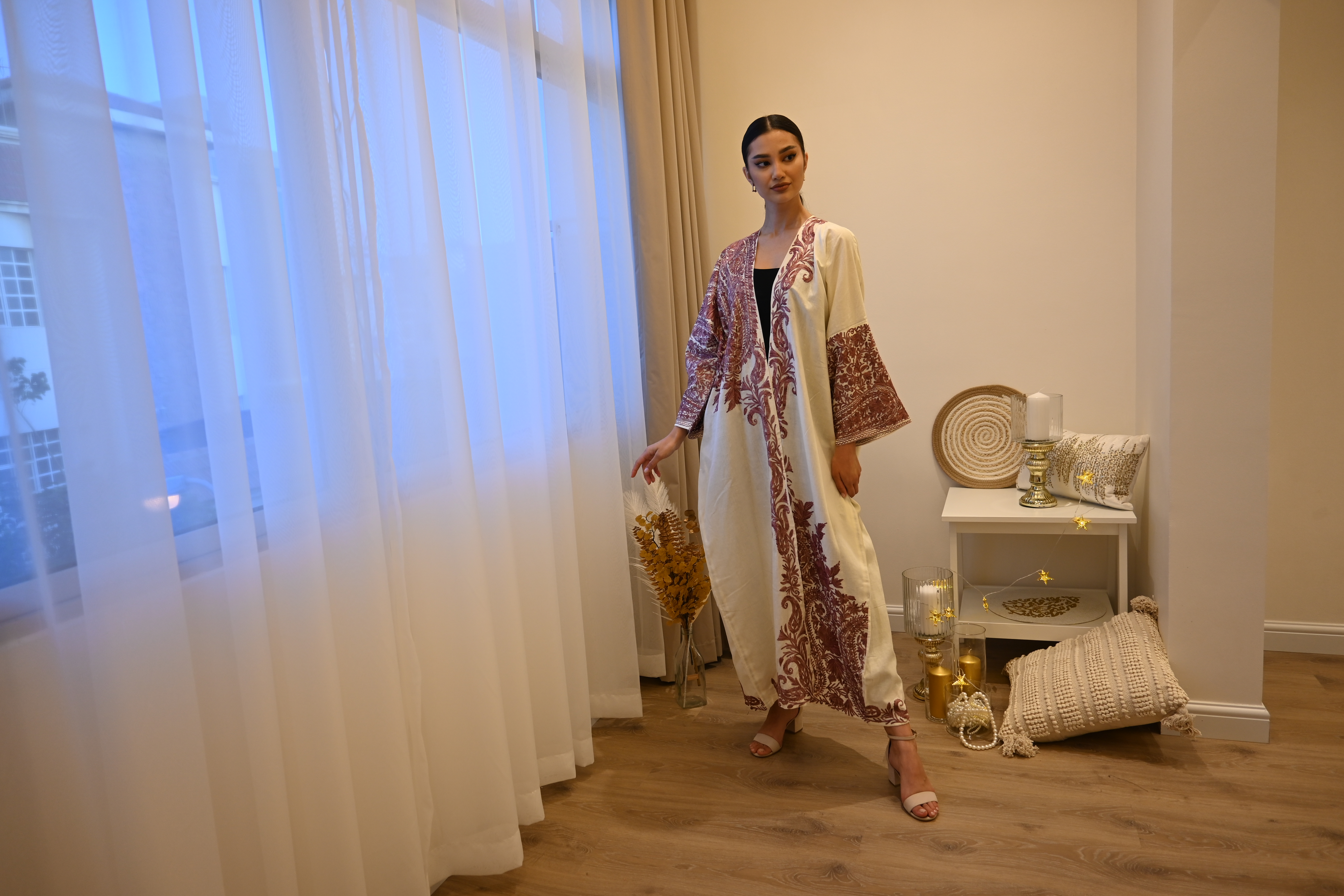 PF Embroidered Linen Abaya/Bisht (White &amp; Maroon)
